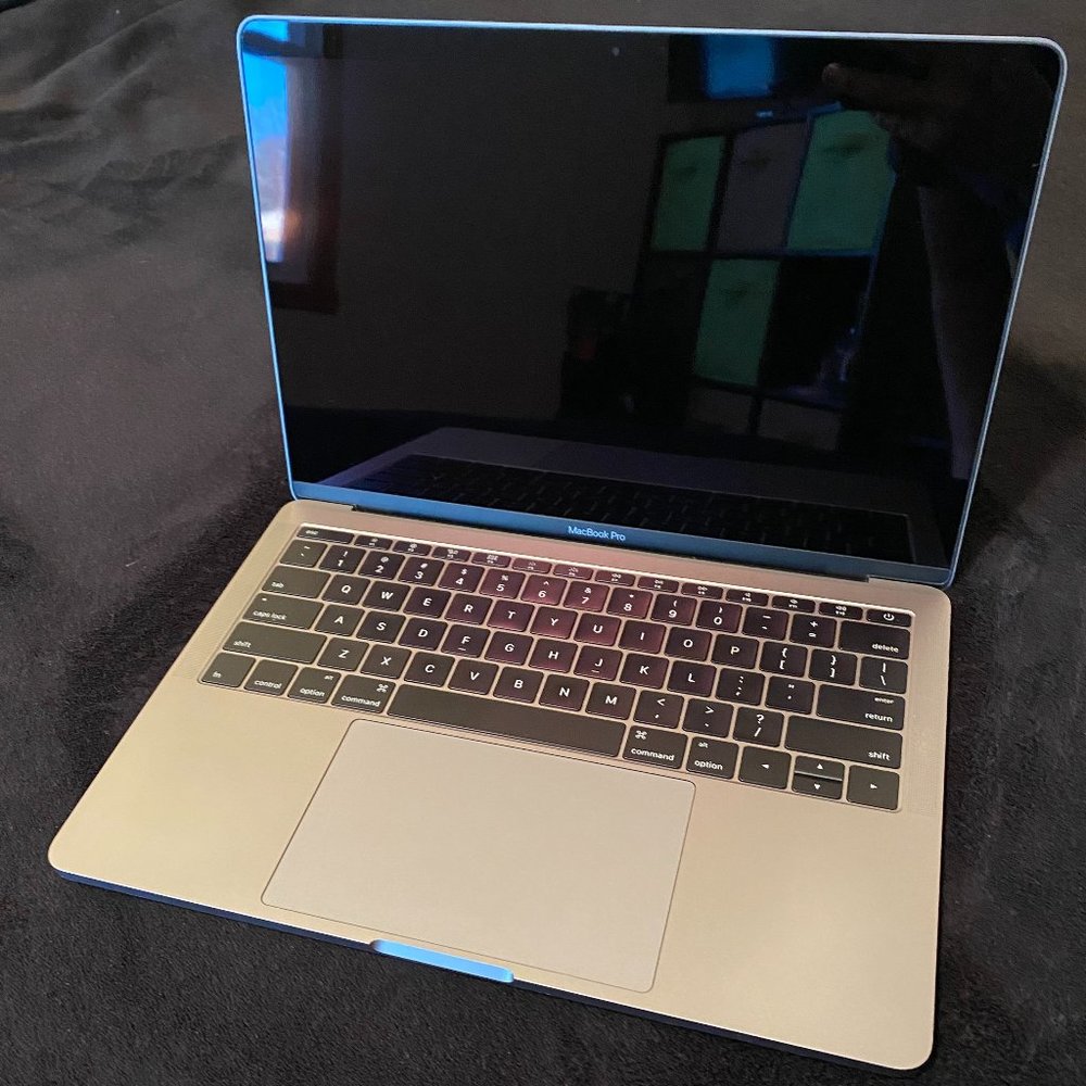 MacBook Pro 13" (Late 2016)